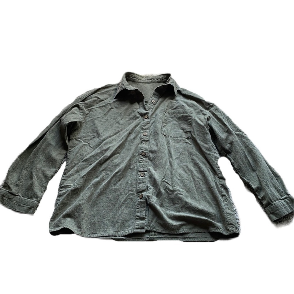 Oversized M army green collared button down boyfriend shirt